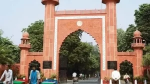 AMU Aligarh AMU में होगी सनातन धर्म की पढ़ाई, पूर्व प्रोफेसर जाहिद अली खान ने जताई आपत्ति