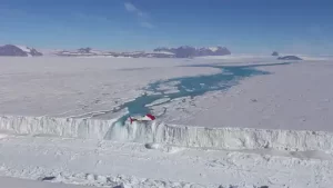 snow अंटार्कटिका में लगातार पिघल रही बर्फ की चादर, अब तक पिघली इतने ट्रिलियन टन बर्फ