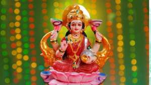 varalakshmi कल है वरलक्ष्मी का व्रत, सावन मास के समाप्त होने पर है पहला शुक्रवार, यहां जाने शुभ मुहूर्त और पूजा विधि