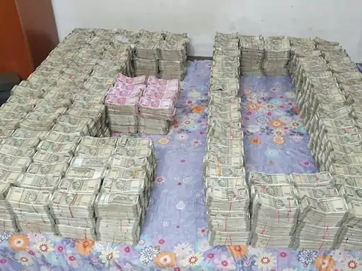 37 1662820426 Businessman आमिर खान के घर ED का छापा, 5 ट्रंक में भरे थे नोट, वसूले 17 करोड़ रुपये