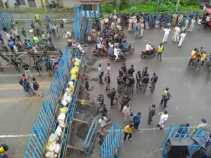 dgfd बंगाल में भाजपा का प्रदर्शन, पुलिस ने किया लाठीचार्ज , हिरासत में लिए कई BJP नेता