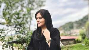 hijab ईरान में लगातार हिजाब पर बढ़ रहा है विवाद, पांचवे दिन भी प्रदर्शन जारी, अब तक 3 की मौत-220 घायल