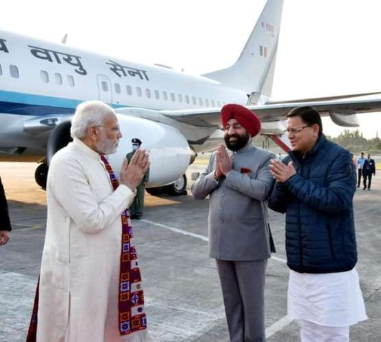 PM Modi Visit Uttarakhand: पीएम मोदी ने 3400 करोड़ रुपये से अधिक की परियोजनाओं का किया शिलान्यास