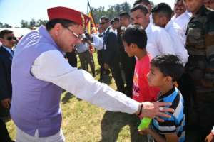 dhami 2 Uttarakhand: CM पुष्कर सिंह धामी ने देहरादून में अनाथ बच्चों के साथ मनाई दिवाली