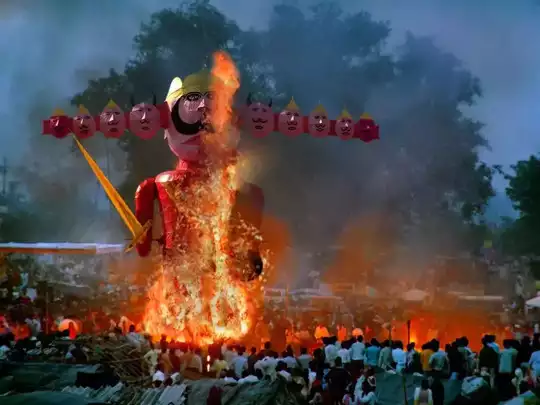 on dussehra know about grandest ravana dahan in india 94649548 देशभर में धूमधाम से मनाया गया दशहरा, किया गया रावण दहन, लोगों में दिखा उत्साह
