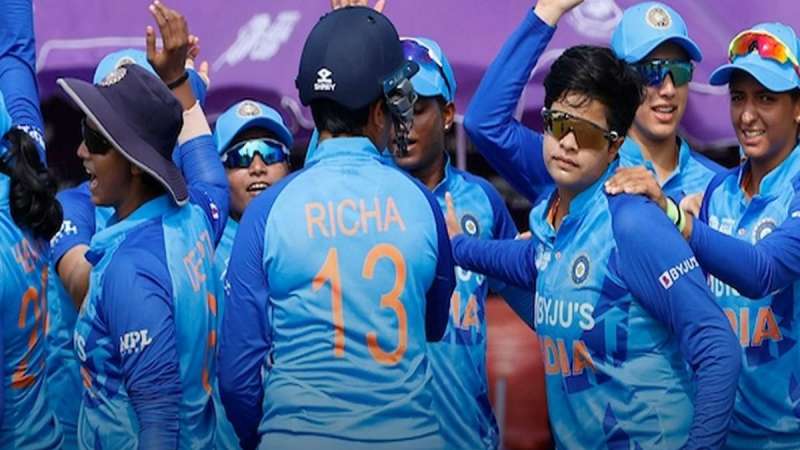 team india 1 BCCI का बड़ा फैसला, महिला क्रिकेटर्स को पुरुष खिलाड़ियों के बराबर मिलेगी फीस , जानें कितनी हुई फीस