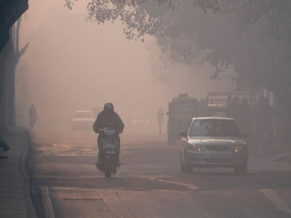 FgrJ5qlaUAIJJkX Air Pollution In Delhi: दिल्ली में हवा बेहद खराब, एक्यूआई 300 के ऊपर
