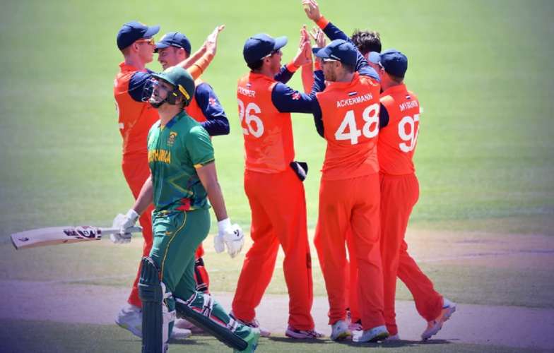 Netherland beat South Africa1 T20 World Cup 2022: नीदरलैंड ने साउथ अफ्रीका को 13 रन से हराया, भारत सेमीफाइनल के लिए क्वालिफाई