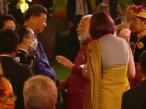 modi jinping 95537815 G-20 Summit : पीएम मोदी और चीनी राष्ट्रपति शी जिनपिंग की मुलाकत, दोनों नेताओं ने मिलाए हाथ