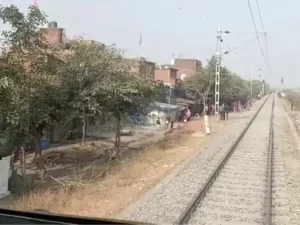 photo 1 1672830912 हल्द्वानी रेलवे जमीन से अतिक्रमण हटाने पर SC ने HC के आदेश पर लगाई रोक