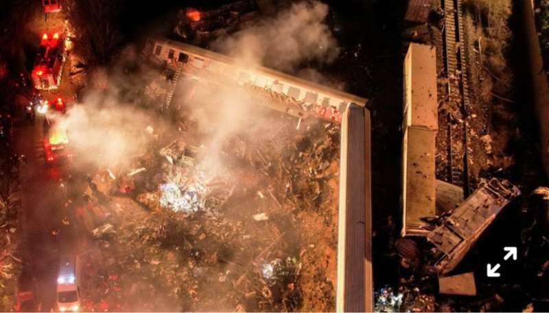 FqGyv2TaYAAC0sB Greece Train Accident: ग्रीस में दो ट्रेनों के बीच हुई भीषण टक्कर, 26 लोगों की मौत, 85 घायल