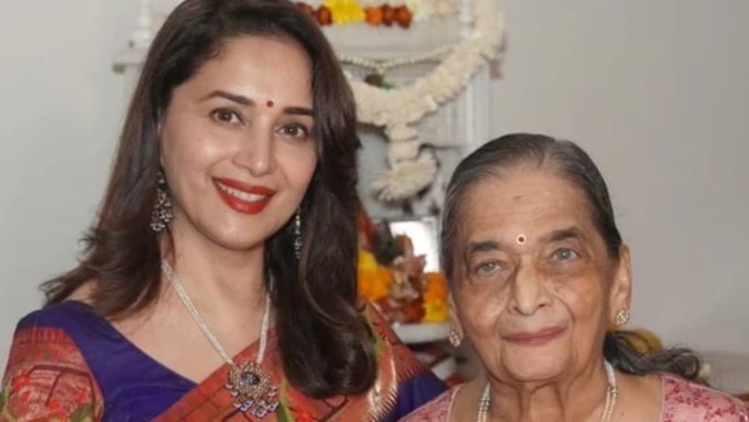 tagf JaV Madhuri Dixit Mother Died: माधुरी की मां स्नेहलता देशमुख का हुआ निधन, 91 साल की उम्र में ली अंतिम सांस