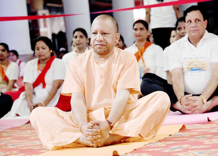 International Yoga Day 2023: अंतरराष्ट्रीय योग दिवस पर सीएम योगी समेत इन नेताओं ने दी प्रतिक्रिया