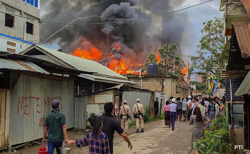 1crkoarg manipur Manipur Violence: महिलाओं को निर्वस्त्र घुमाने वाला वीडियो वायरल होने पर भड़के लोग, आरोपी का जलाया घर