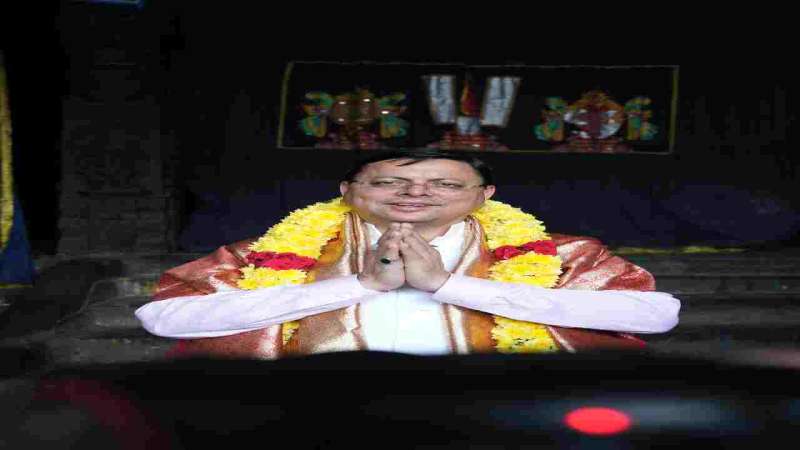 GK 08346 1 CM Dhami In Chennai: उत्तराखंड CM पुष्कर धामी ने चेन्नई के पार्थसारथी स्वामी मंदिर में की पूजा-अर्चना