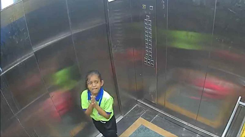 high UP News: लखनऊ में स्कूल से लौट रही बच्ची लिफ्ट में फंसी, 20 मिनट के बाद सुरक्षित निकाला बाहर