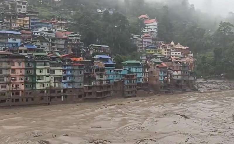 prefptgo sikkim Sikkim Cloud Burst: सिक्किम में बादल फटने से आई तबाही, 5 लोगों की मौत, 40 लापता