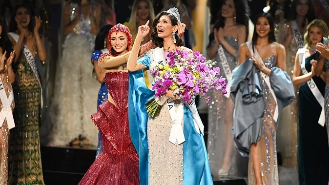 mpbreaking19320241 Miss Universe 2023: 72वें मिस यूनिवर्स का ताज शेनिस पलासियोस के सिर सजा