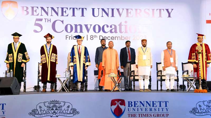 WhatsApp Image 2023 12 08 at 5.00.01 PM CM Yogi In Noida: बेनेट विश्वविद्यालय के 5वें दीक्षांत समारोह में पहुंचे सीएम योगी